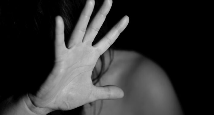 Violences sexistes et sexuelles : le gouvernement veut renforcer la formation des agents publics